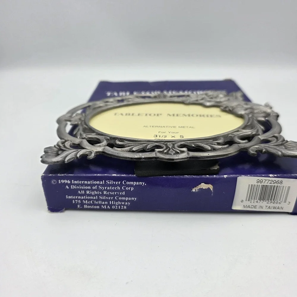 1996 International Silver TableTop Memories Cherub Angel Picture Frame 5